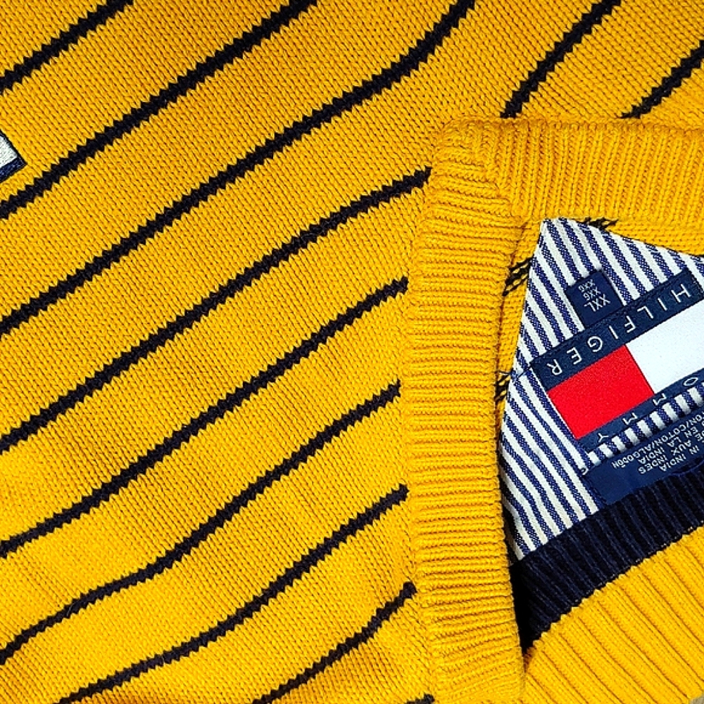 Classic Tommy Hilfiger Sweater